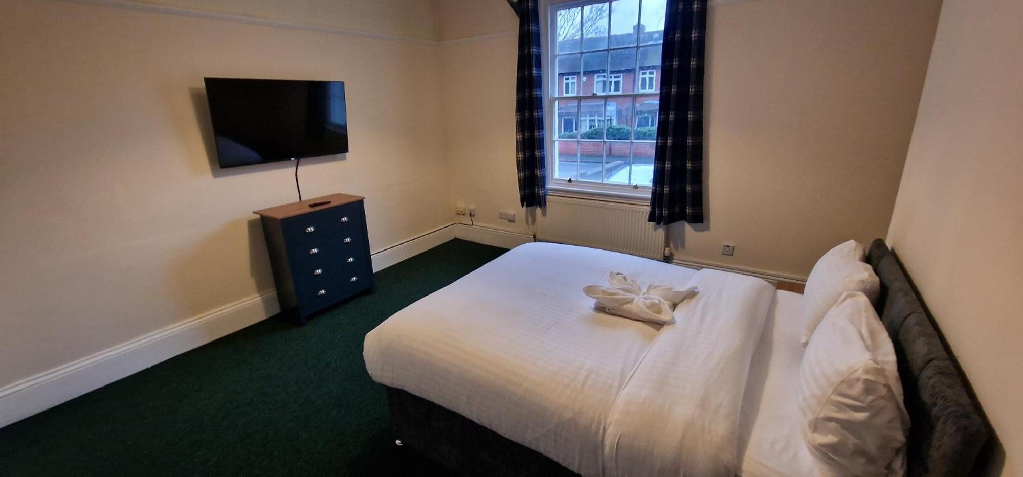 Self Check In Rooms Central Wakefield Bagian luar foto